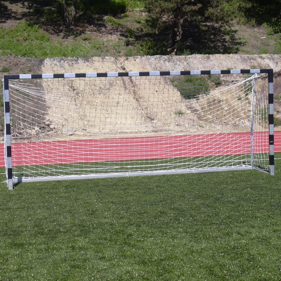 Labdarugó kapu 5x2m alumínium 10x12 cm-es ovál profil natúr, ellensúlyos, gurítható. demo